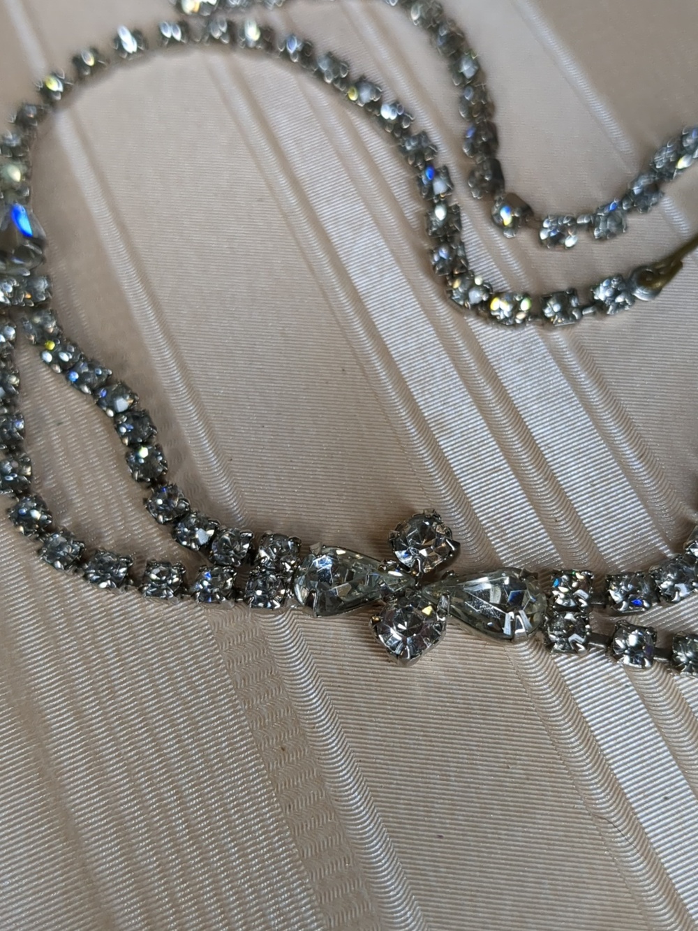 Vintage 60s Rhinestone Necklace Chocker Tennis Style Elegant Formal Wedding - Picture 4 of 10